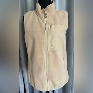 Telluride Clothing Company tan fleece womens vest. Size medium
